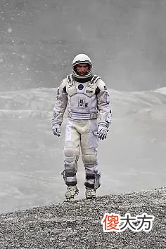 【时尚一点】2022科技未来概念怎么穿到生活中｜看片说搭配