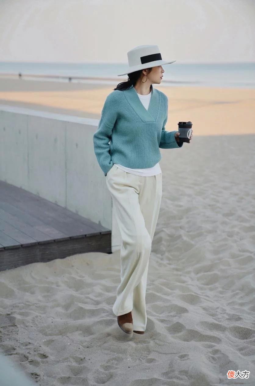 【时尚一点】阔腿裤烂大街了！初秋流行穿这4条裤子，百搭显瘦又时髦