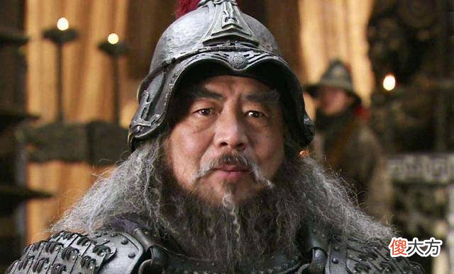 【爱历史】为啥袁绍敢率先称帝呢？他的实力到底如何呢