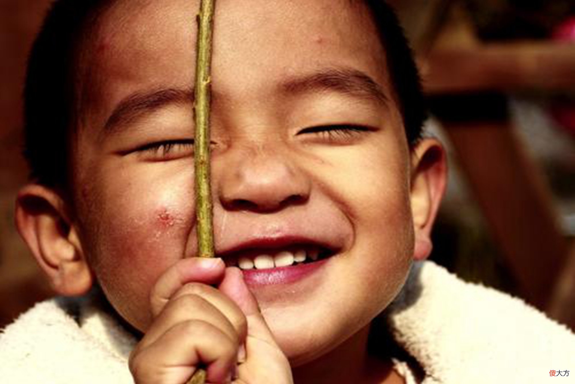 美国科学家研究证实：喜欢三种颜色的孩子，在学校里最受待见