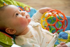 宝宝六岁前，如果父母允许他“自私”，孩子长大后会更有智慧