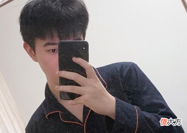 【游戏迷】微凉可杰主动补位，却撞车韩涵的宫本，直播间观众都等着看戏
