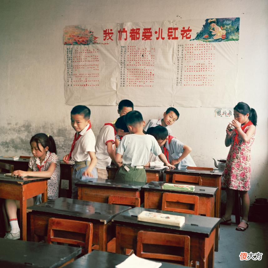 39年前,没有手机,没有网络,电视都还不普遍,可孩子们真开心啊