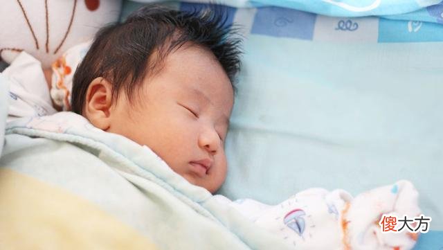 孩子睡醒后的3个习惯，长大后会很优秀，第三种惹人爱