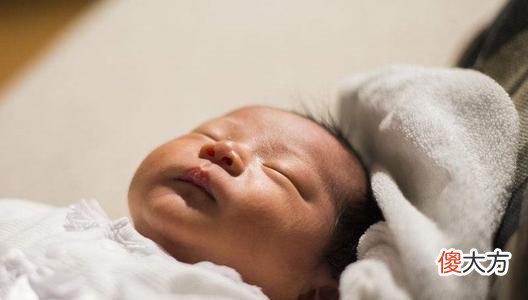 孩子睡醒后的3个习惯，长大后会很优秀，第三种惹人爱