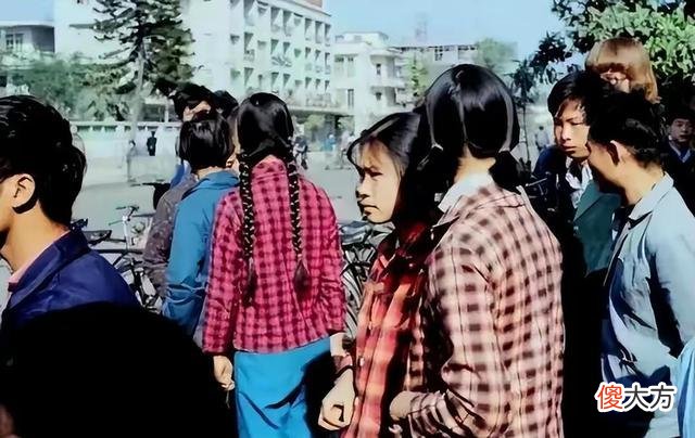 【时尚一点】还有谁还记得的确良？