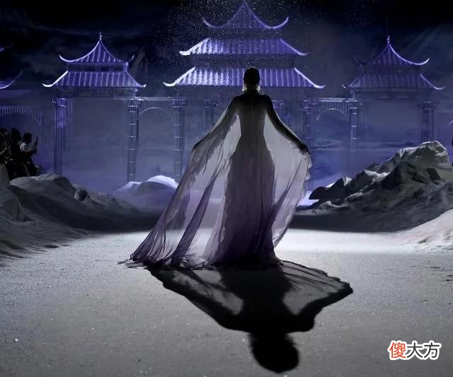 【就爱时尚】(文化)中国国际时装周(2023春夏系列)开幕秀在京举行