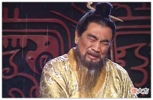 【爱历史】曹操后人爆料，曹操本不姓曹而是姓华，难道他杀华佗另有隐情？