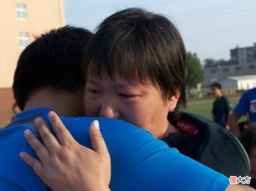 一位中年母亲的逆袭：自从把儿子当成“客户”，孩子的叛逆治愈了