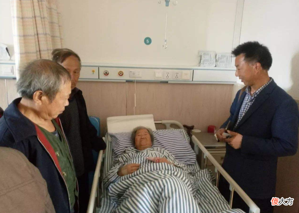 “妈妈，你为什么不去照顾奶奶？”宝妈的回复很得体，却十分扎心