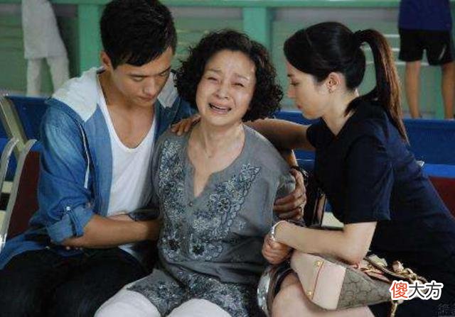 “妈妈，你为什么不去照顾奶奶？”宝妈的回复很得体，却十分扎心