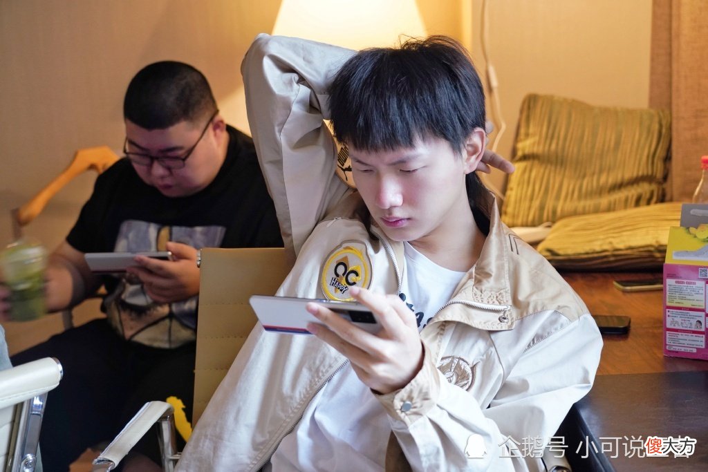 【游戏迷】KPL天赐良机！世冠上半区“最弱队”晋级，QG、eStar谁赢谁夺冠？