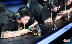 【游戏迷】电竞少年被伤病困扰，爱思为上场感冒后不敢吃药，他为此告别电竞