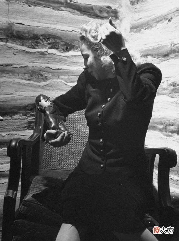 【爱历史】用巫术刺杀希特勒?美国海军曾请施法,欲在千里之外杀死希特勒