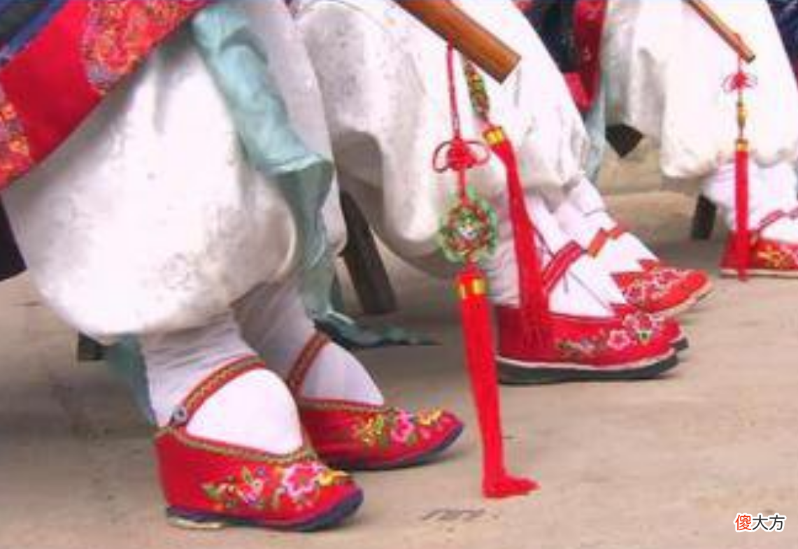 【历史故事】日本教材中的南京大屠杀照片，专家：侮辱他人智商和日本人的子孙