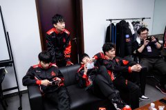 【游戏世界】AG超玩会到底错过多少选手？久哲透漏，冠军辅助是从AG30万买来的