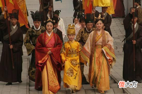 【爱历史】万历皇帝为何28年不上朝?考古学家称有这腿,换你也不上