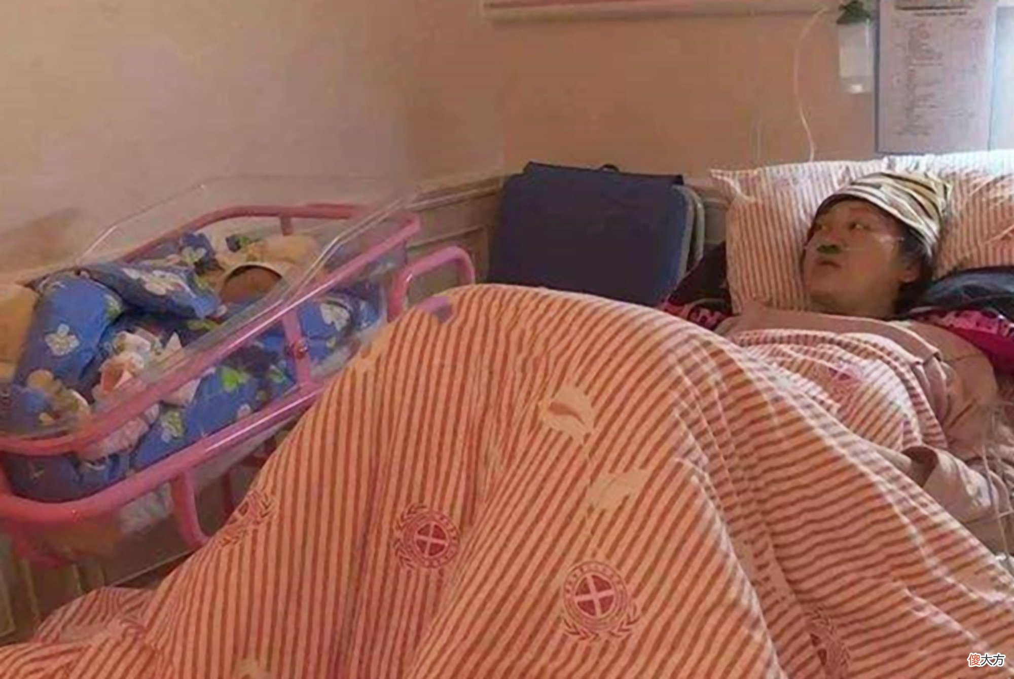 宝妈坚持让孩子“随母姓”，没想到十年内，对娃和家庭的伤害不断