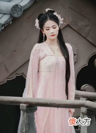 【时尚一点】白鹿的“古装”造型,让我看到了古偶剧的希望!