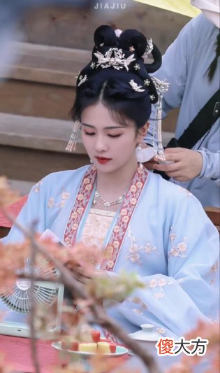 【时尚一点】白鹿的“古装”造型,让我看到了古偶剧的希望!