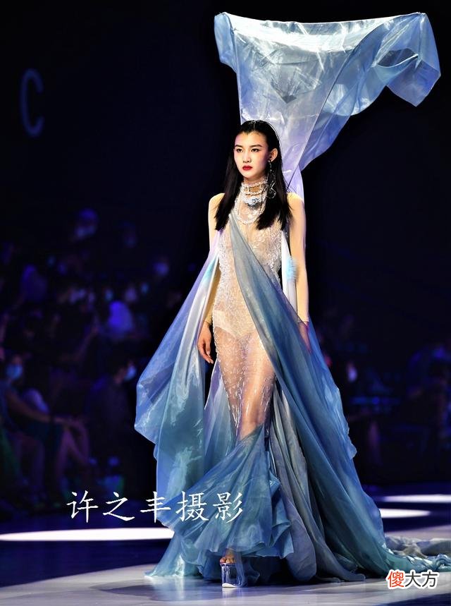 【就爱时尚】中国国际时装周在京拉开帷幕