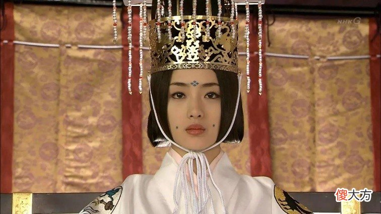 【历史故事】莱昂诺尔公主是未来女王，爱子公主被父亲宠爱，却无法成为女天皇