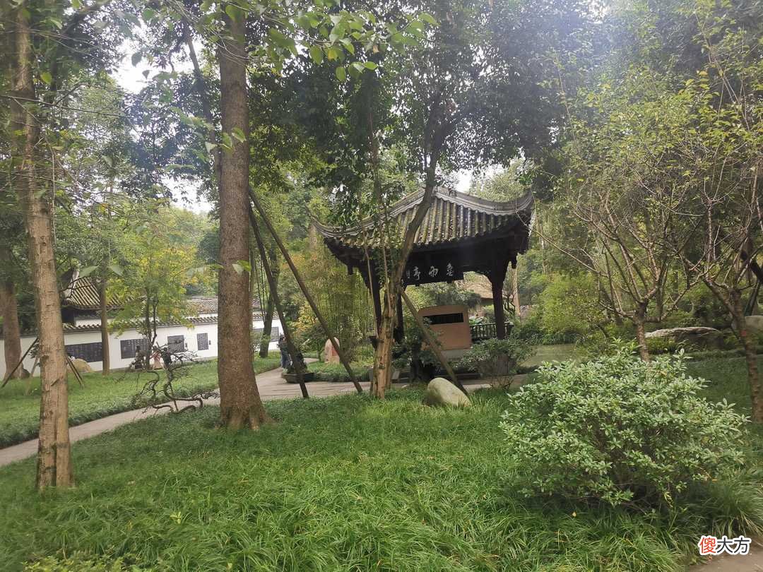 诚信做人，恪守信誉，方能立足