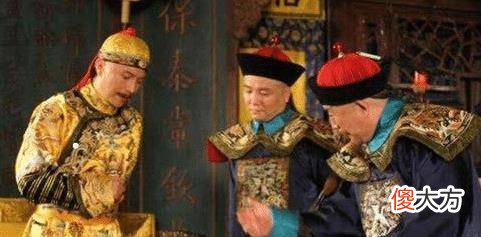 【历史故事】乾隆问了战功赫赫的海兰察与乌尔登一个问题，看他们是如何回答的