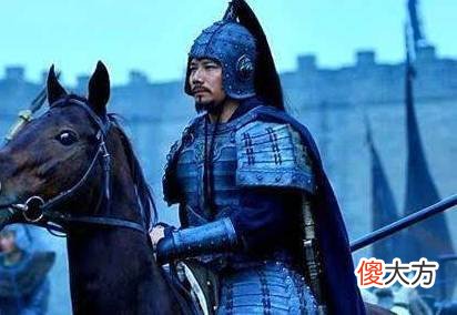 【历史故事】曹操色胆包天，被张绣打得落花流水