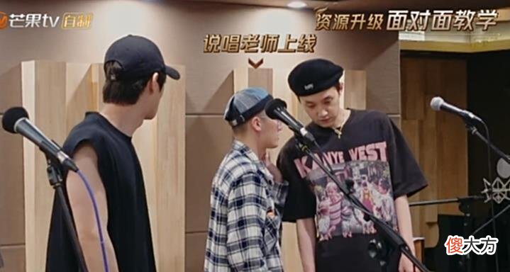 【游戏迷】杜德伟自带优质的资源，无偿提供各种训练的辅助，像“氪金玩家”