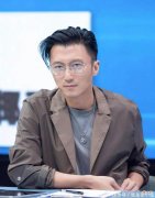 【时尚一点】男人过了40岁，这3种“发型”记得尽量避开，比你想象中更油腻