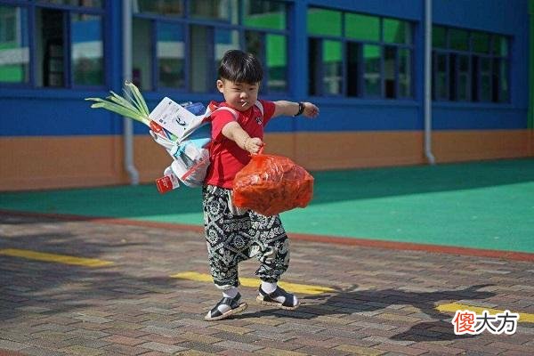 李玫瑾教授：养男孩要坚持这4个原则，不然他将来难有出息