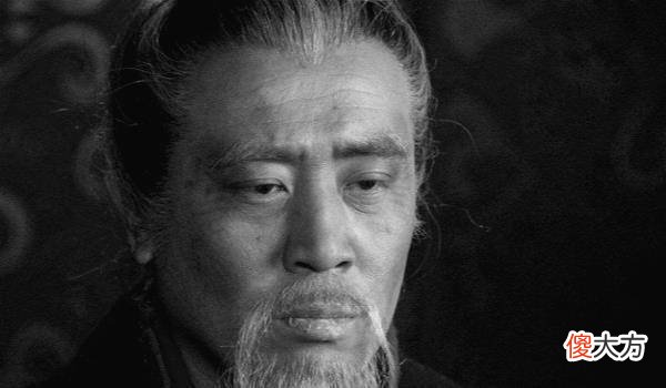 【爱历史】刘备的一生，他的成功可以用“逆天改命”四个字来概括
