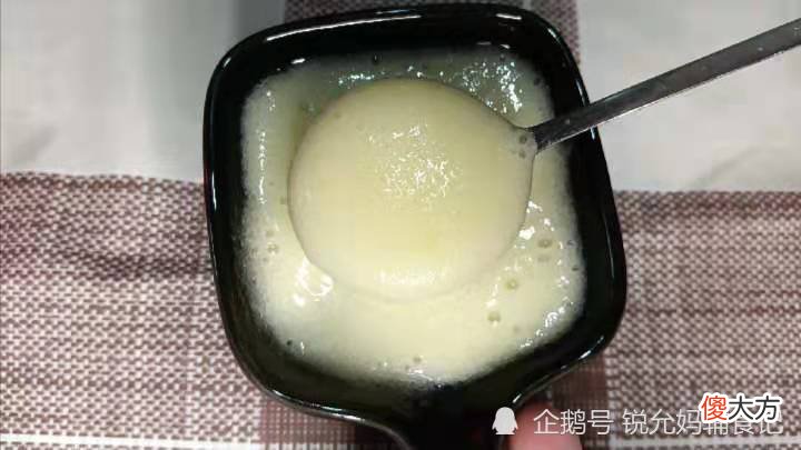 家里小宝宝便秘怎么办呢？婴儿辅食应该如何调理？妈妈：这个好