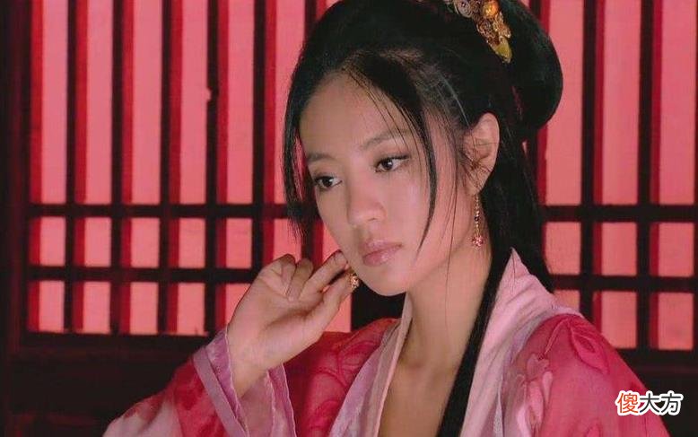 【爱历史】古代的小妾有多可怜？服从大老婆的命令，自己的孩子管别人叫娘
