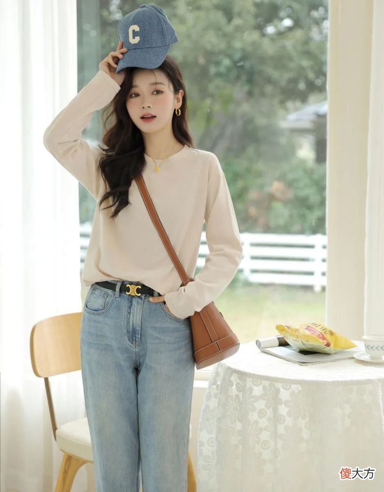 【时尚一点】穿错衣服胖10斤？早秋的长袖T到底要怎么选才显瘦又百搭？
