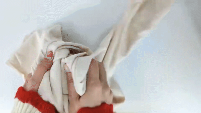 【时尚一点】穿错衣服胖10斤？早秋的长袖T到底要怎么选才显瘦又百搭？