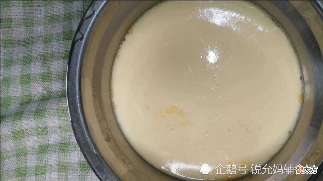 原来给宝宝做甜品就是这么简单，牛奶加鸡蛋，补钙立马升级