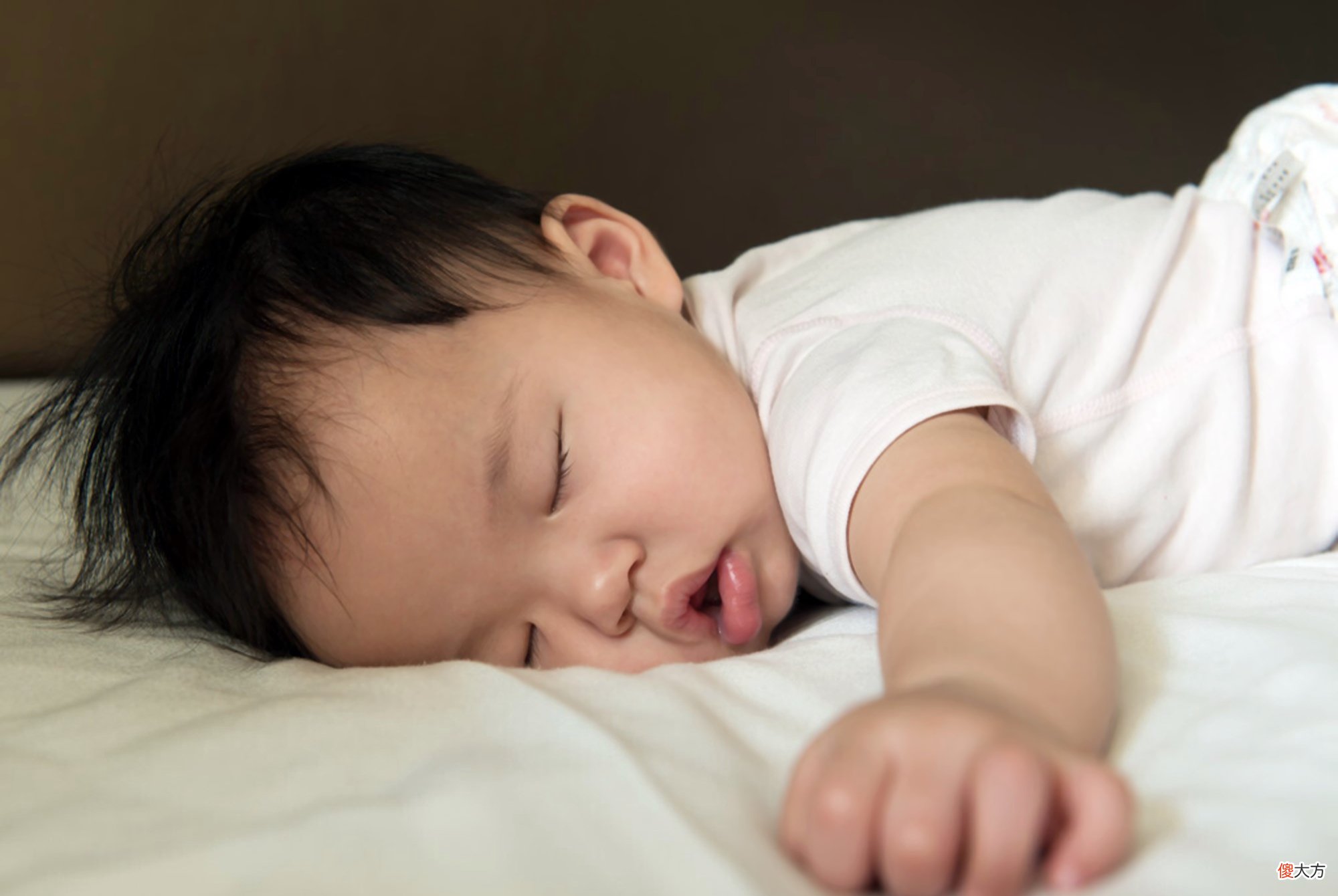 宝宝的最全睡眠作息时间来了，作息规律才有好发育，宝妈不能大意
