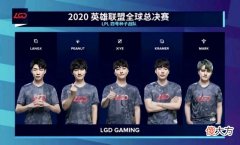 【游戏世界】为收视率不择手段？虎牙S10直播摄影师极限操作，主播不慎走光