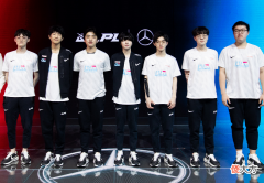 【游戏迷】BLG冷少畅聊训练赛：上单阿宾力压DWGNuguri，BLG实力被严重低估