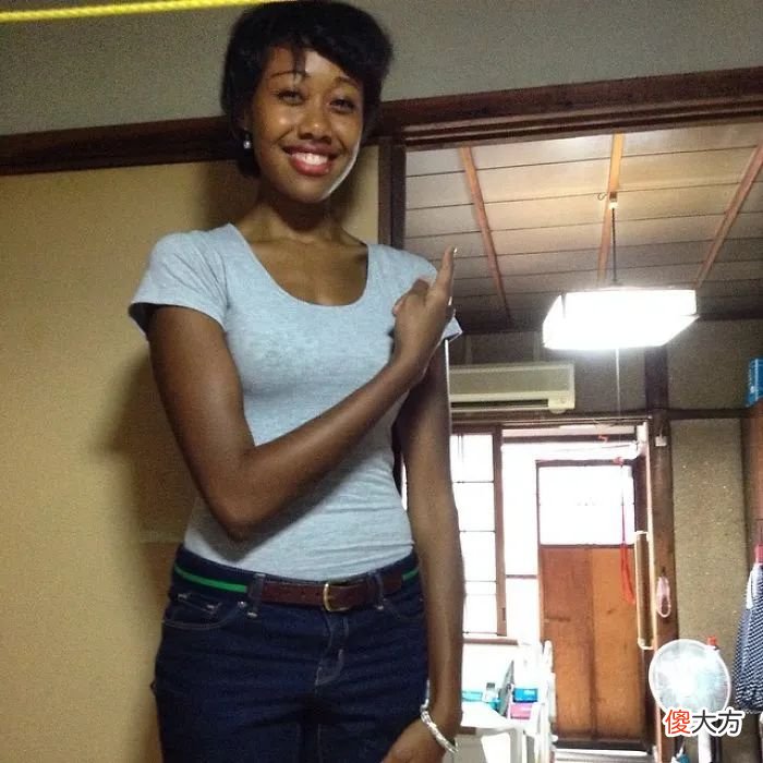 “超过160cm，就是丑女”，高挑的女孩，即便是美女也容易被霸凌