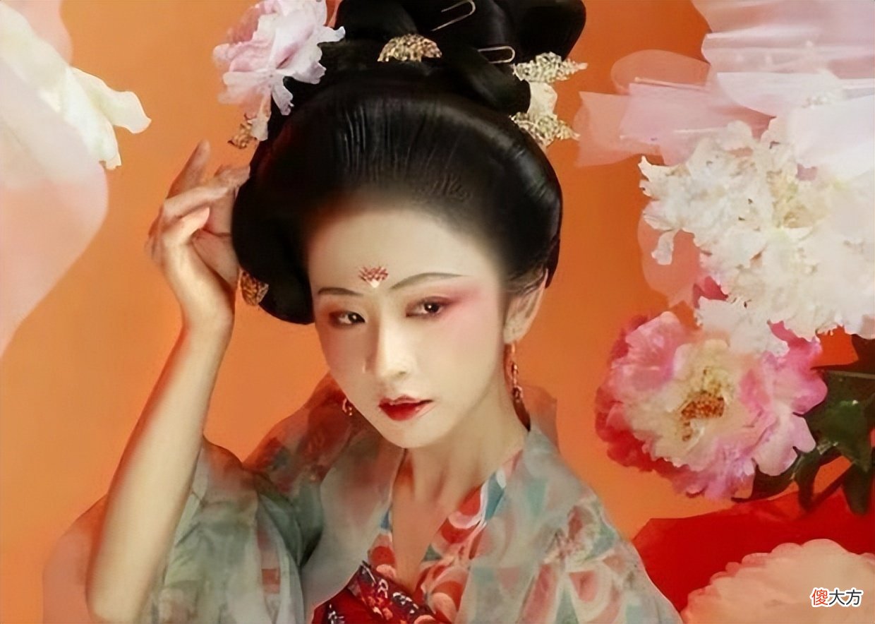 【就爱时尚】古代的精致女孩，其实都在用命化妆
