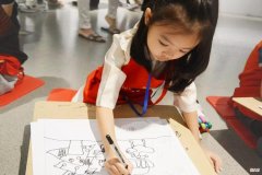 李玫瑾直言：家里再有钱，也不要给孩子报这三种兴趣班，基本没用