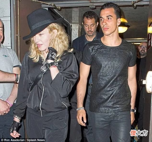 【就爱时尚】比张雨绮还令人羡慕的，或许只有麦当娜