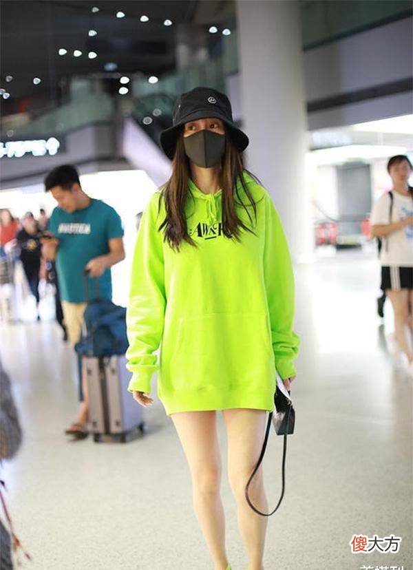 【时尚一点】40岁女人总爱在颜色上踩雷,不是搭配不当就是选的不对