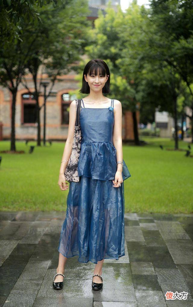 【时尚一点】背心+牛仔短裤小个子女生夏日穿搭秘诀