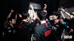 【游戏迷】EDG3:2RNG内幕，JIEJIE原来是主动请缨，教练组本不想让他上