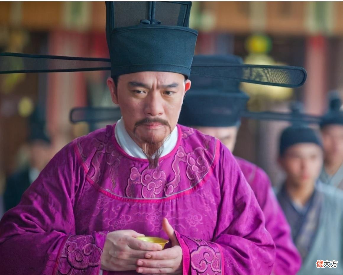 【爱历史】赵匡胤与赵普雪夜定策，制定先南后北的战略，到底是高瞻远瞩还是大错特错。几十年后的历史说明真相
