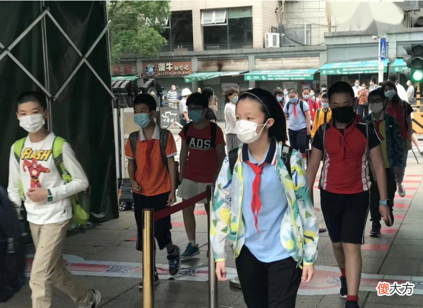 若学生没天赋，父母别让孩子提前上学，上学前可以提升孩子专注力